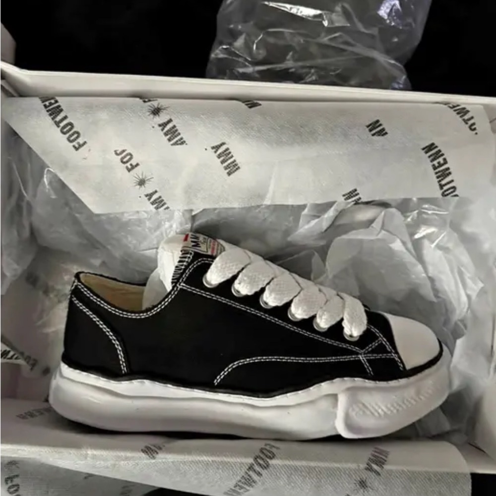 Maison Mihara Yasuhiro 
SIZE 41 NEW